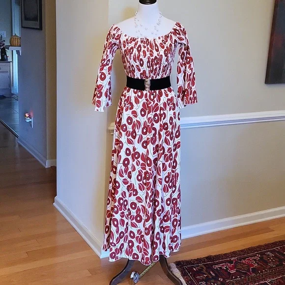 Beautiful boho maxi dress with 3/4 sleeve,  off shoulder, ruched top, full skirt - Picture 6 of 12